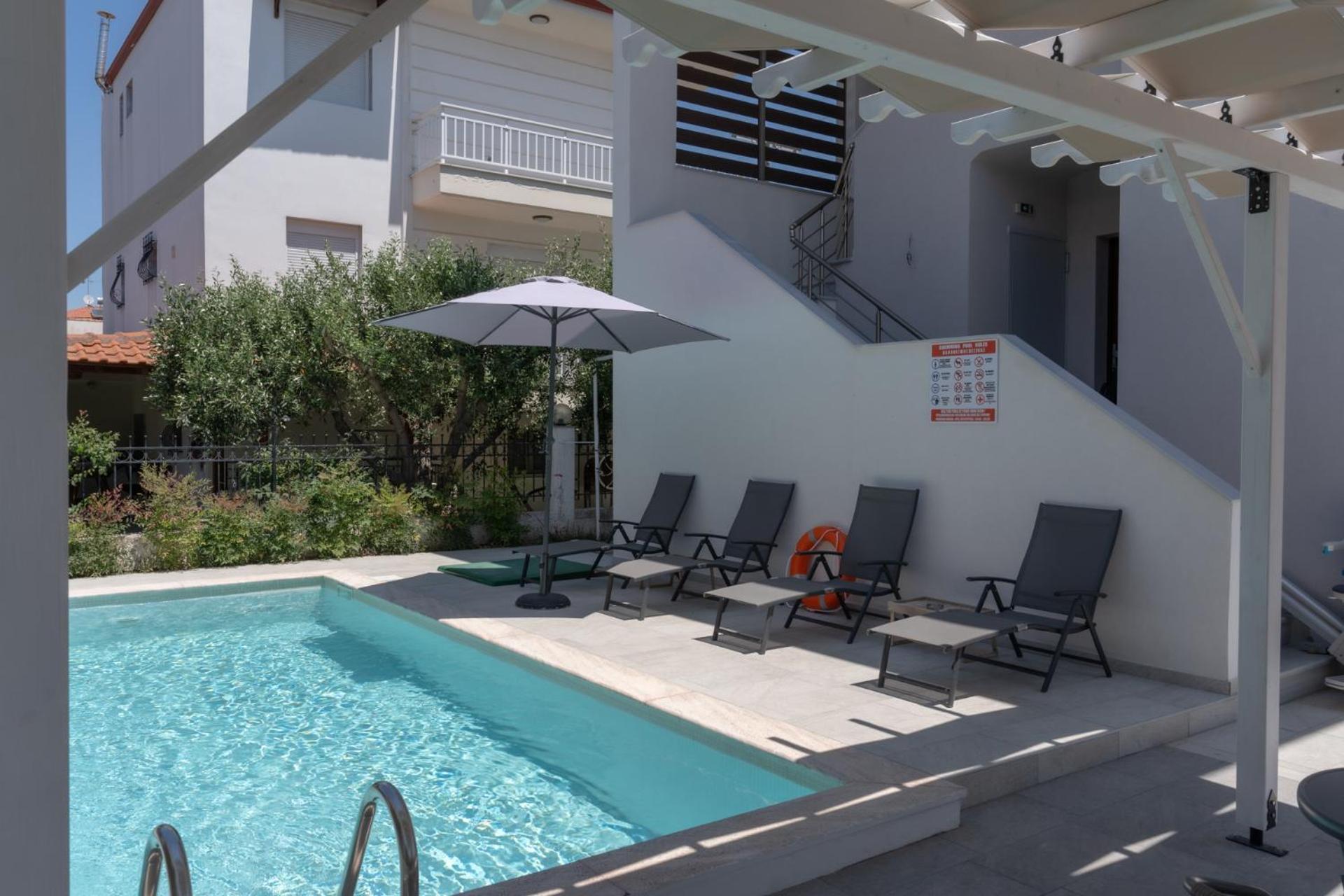 Sunshine Rooms And Suites Vrasná Exterior foto