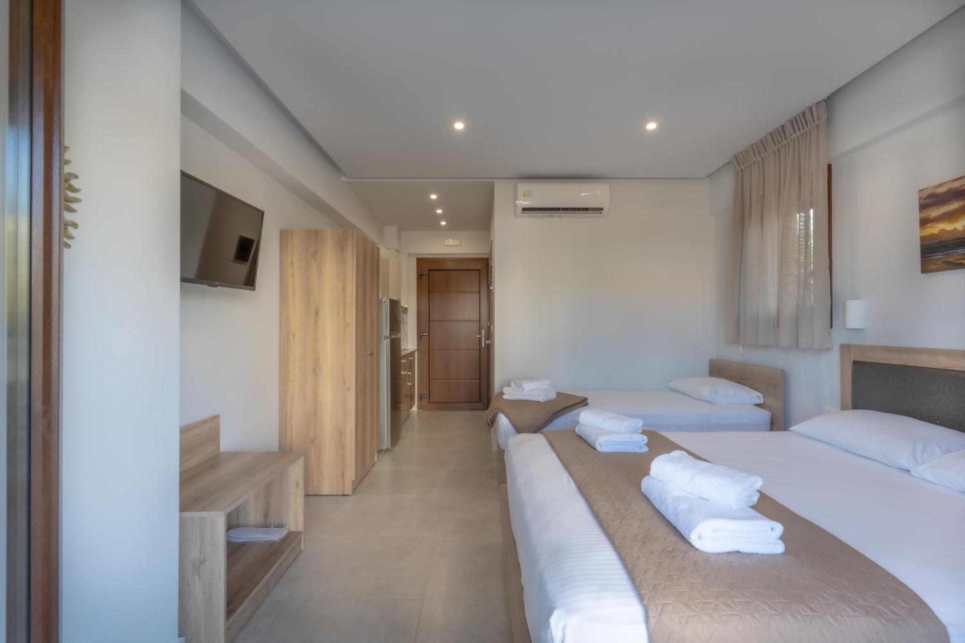 Sunshine Rooms And Suites Vrasná Habitación foto